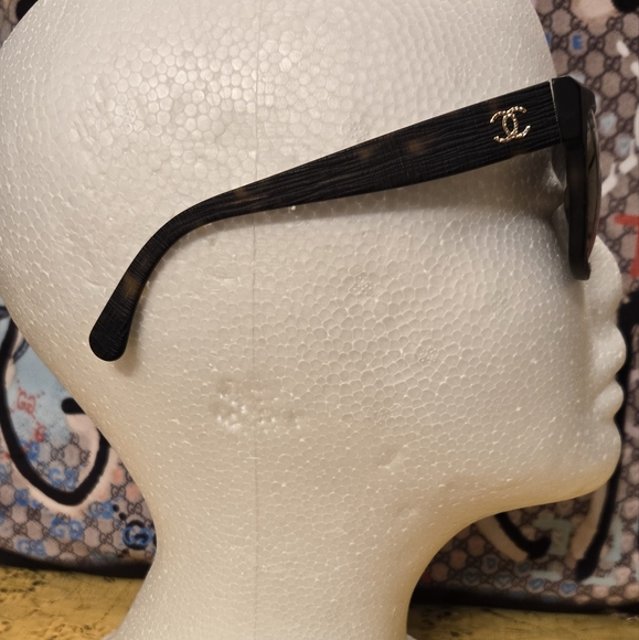 Chanel Havana Flatops - Picture 4 of 8